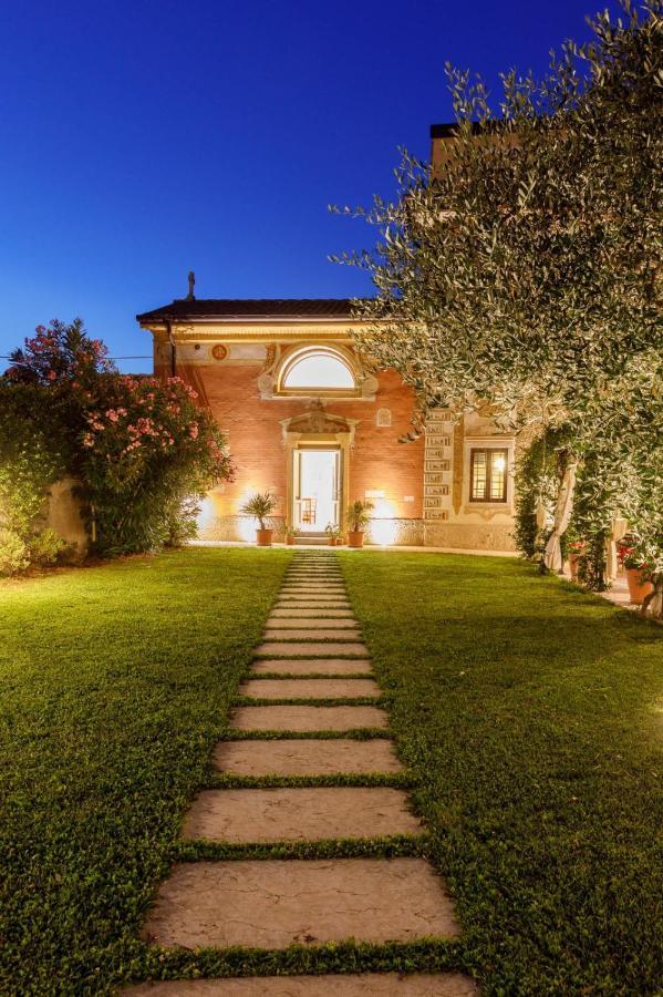 Villa Padovani Relais De Charme - Adults Only Pastrengo Exterior photo