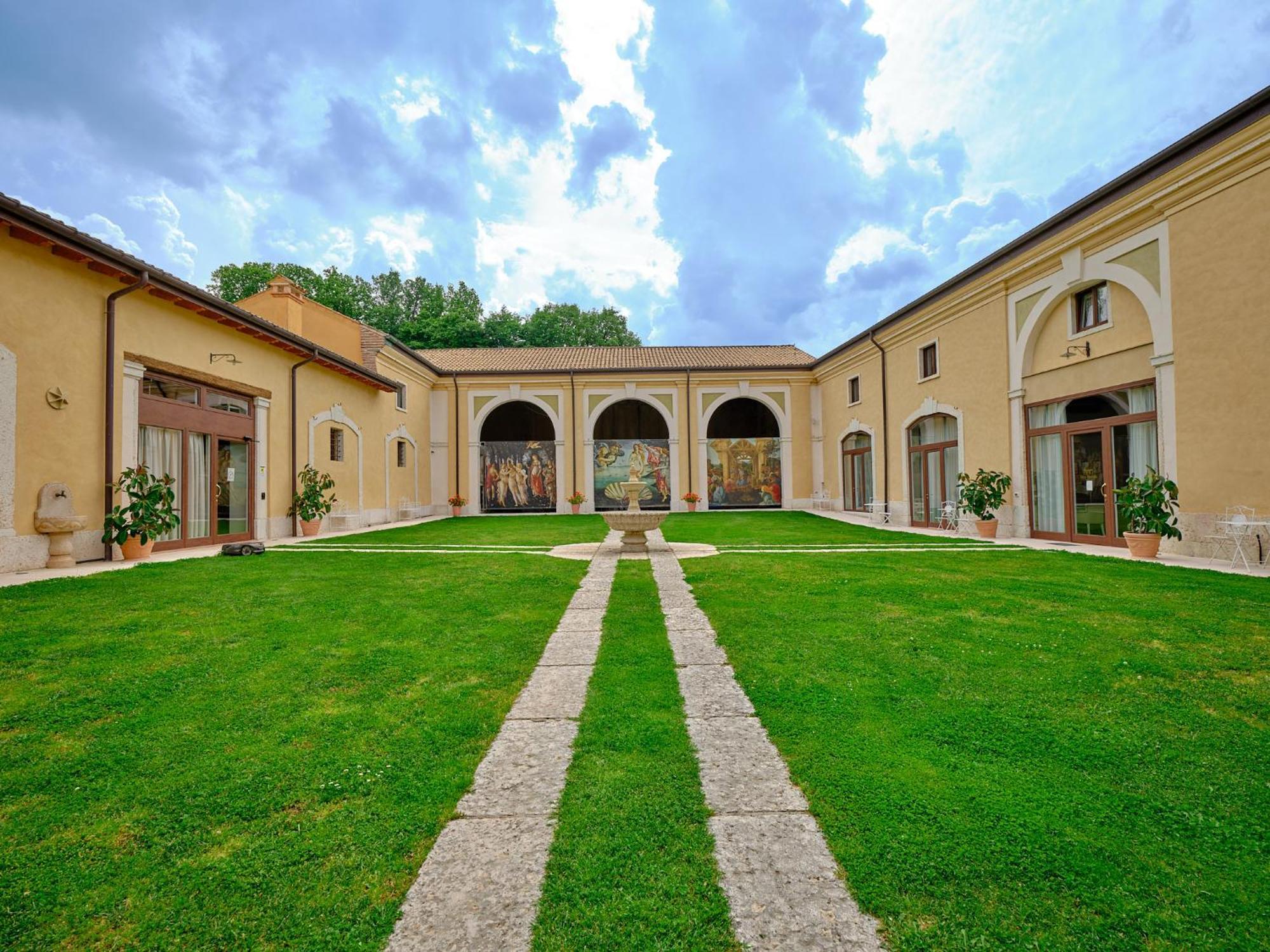 Villa Padovani Relais De Charme - Adults Only Pastrengo Exterior photo